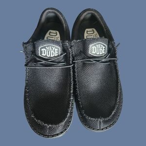 Black Hey Dudes Size 6.5/7 Women's